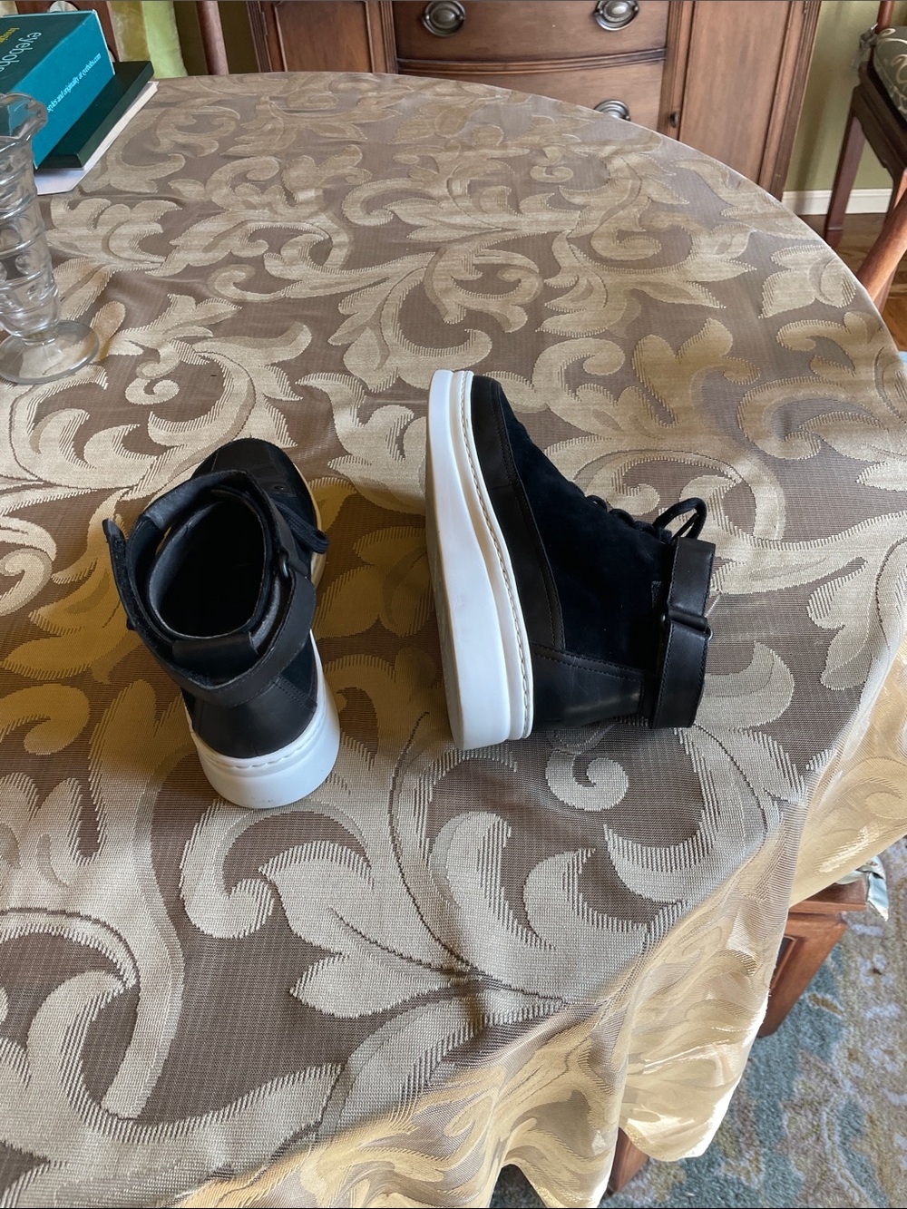 Boots - Picture 4 of 5